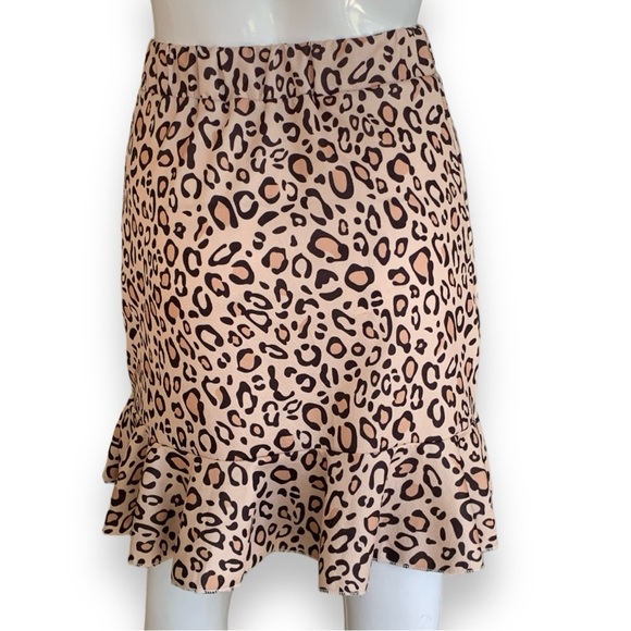 LEOPARD MINI SKIRT WITH RUFFLED HEMLINE. WOMEN’S SIZE SMALL - Picture 2 of 7